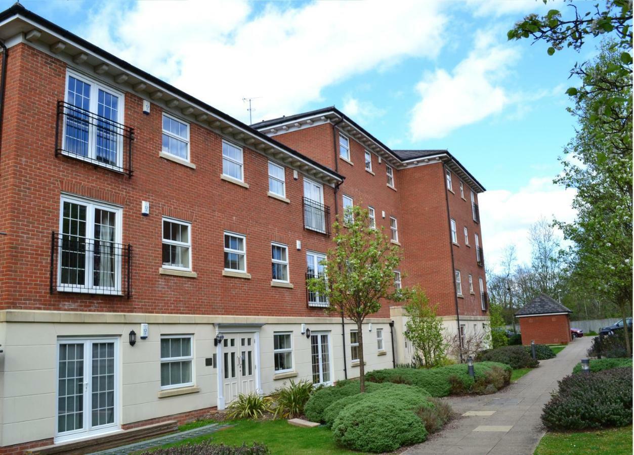 2 Bed 2 Bath At Jago Crt In Newbury - Free Allocated Parking Exterior foto